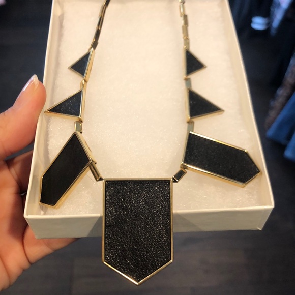 House of Harlow necklace - Picture 3 of 3